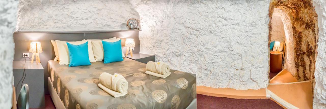 White Cliffs Underground Motel Bagian luar foto