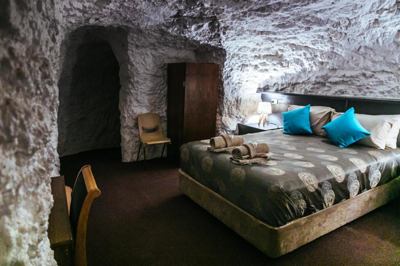 White Cliffs Underground Motel Bagian luar foto