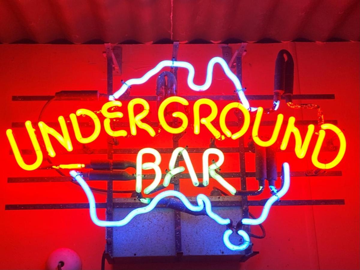 White Cliffs Underground Motel Bagian luar foto